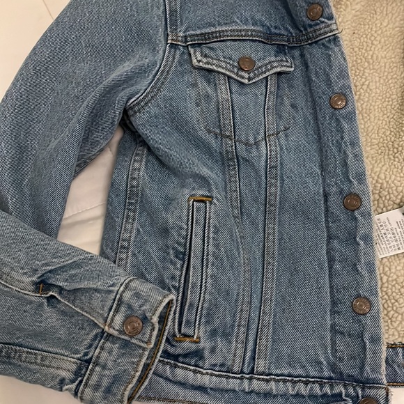 Levi Original Sherpa Trucker Jacket - Picture 7 of 7